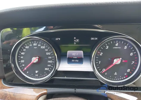 2017 Mercedes-Benz E 300 из США, поврежденный, VIN WDDZF4JB2HA104854